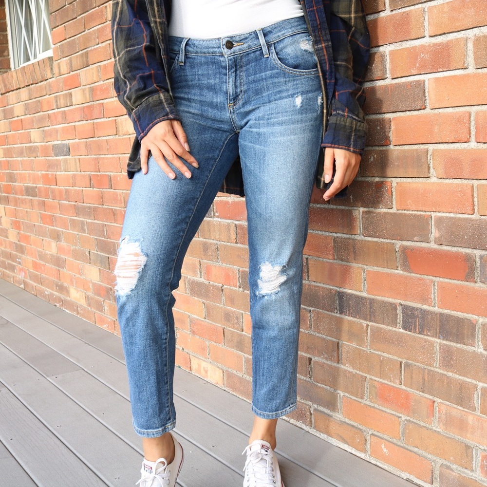 Guess “Tomboy” Style Jeans 🔻❓